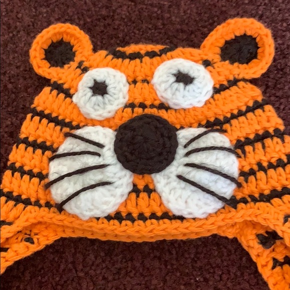 🐯Hand Knitted Baby Tiger Hat🐯 - Picture 3 of 5